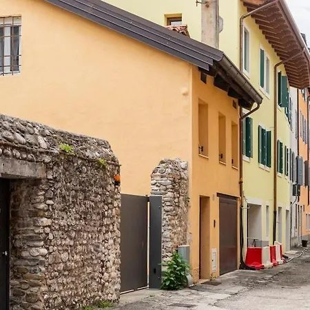 Terratetto In Centro Con Parcheggio ウーディネ