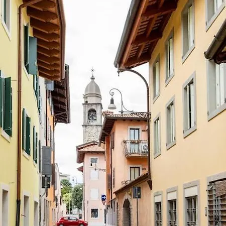 Terratetto In Centro Con Parcheggio *